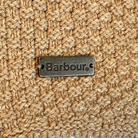 Barbour knitted poncho - Picture 8 of 14